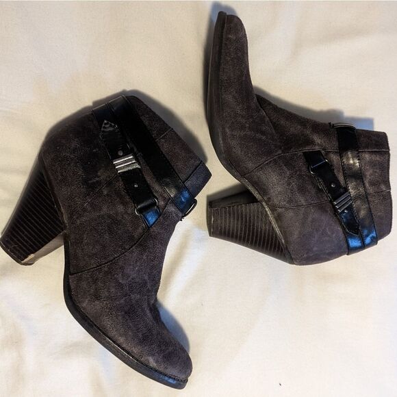 Steve Madden booties - Picture 2 of 7